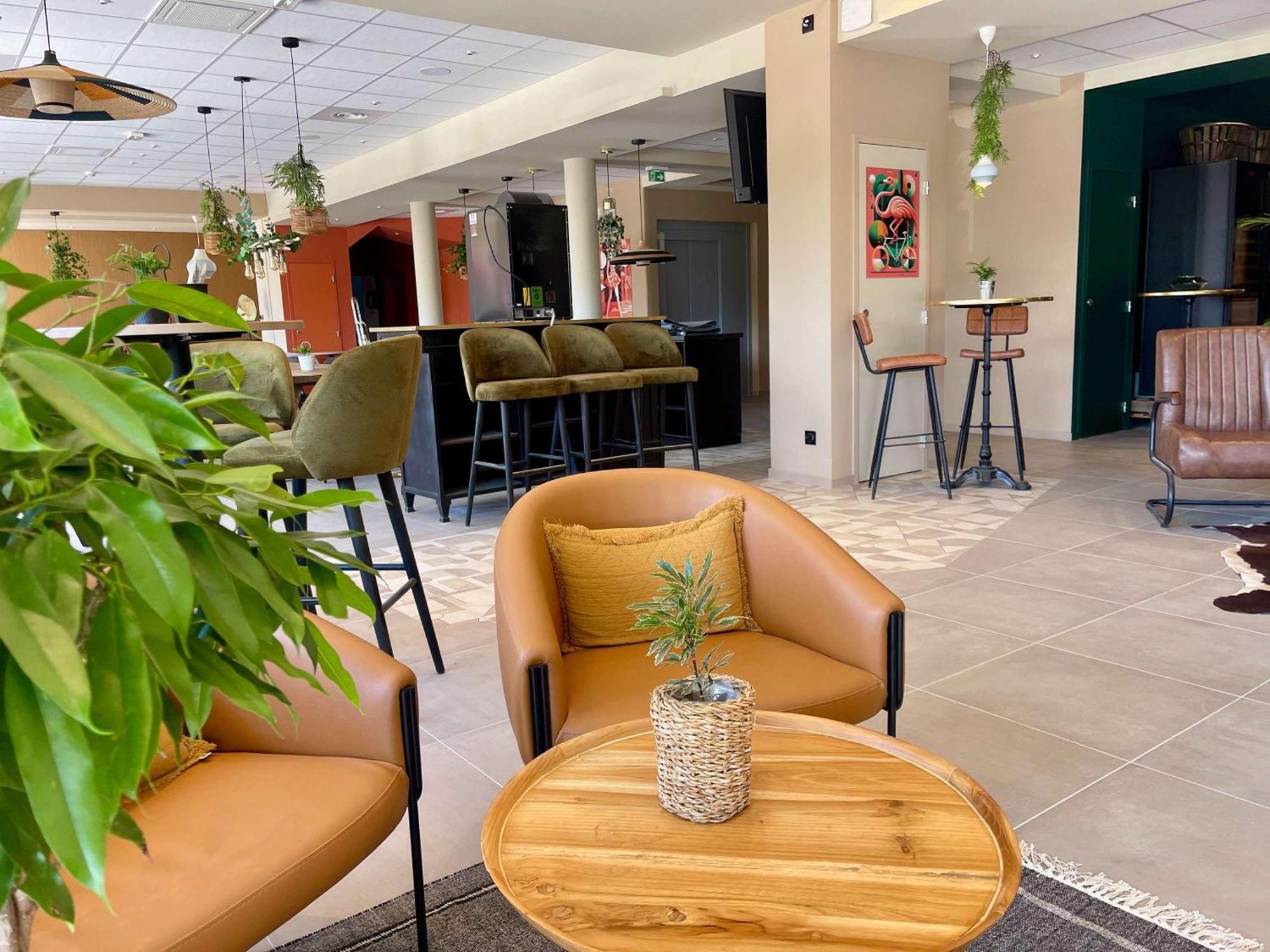 Ibis Budget Porte De Camargue Saint-Martin-de-Crau Εξωτερικό φωτογραφία