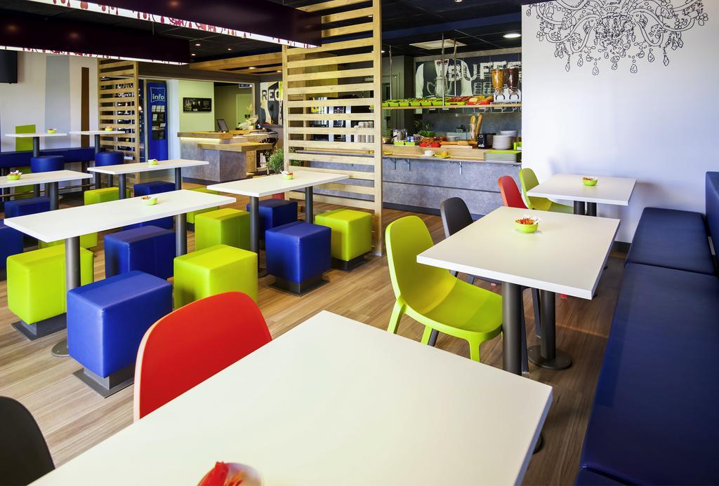 Ibis Budget Porte De Camargue Saint-Martin-de-Crau Εξωτερικό φωτογραφία