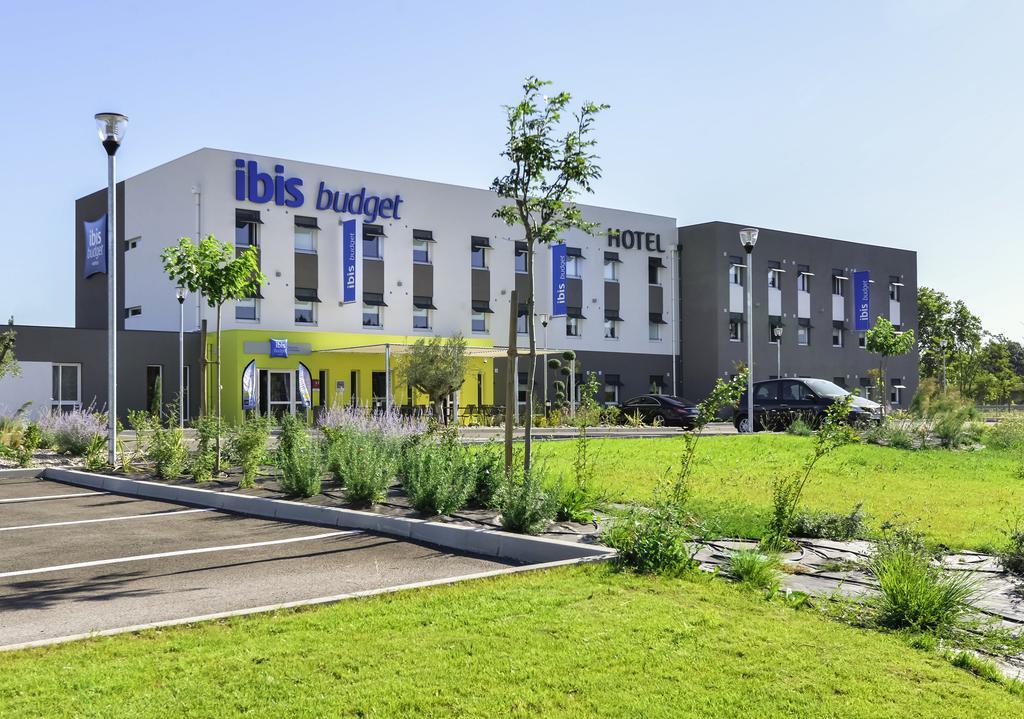 Ibis Budget Porte De Camargue Saint-Martin-de-Crau Εξωτερικό φωτογραφία