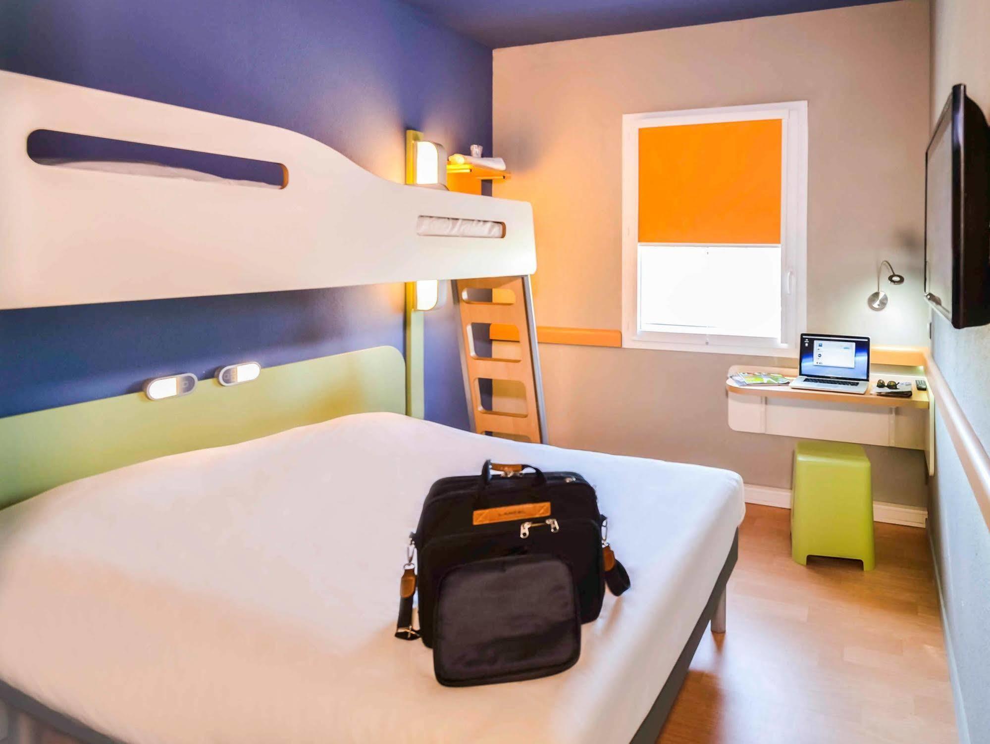 Ibis Budget Porte De Camargue Saint-Martin-de-Crau Εξωτερικό φωτογραφία