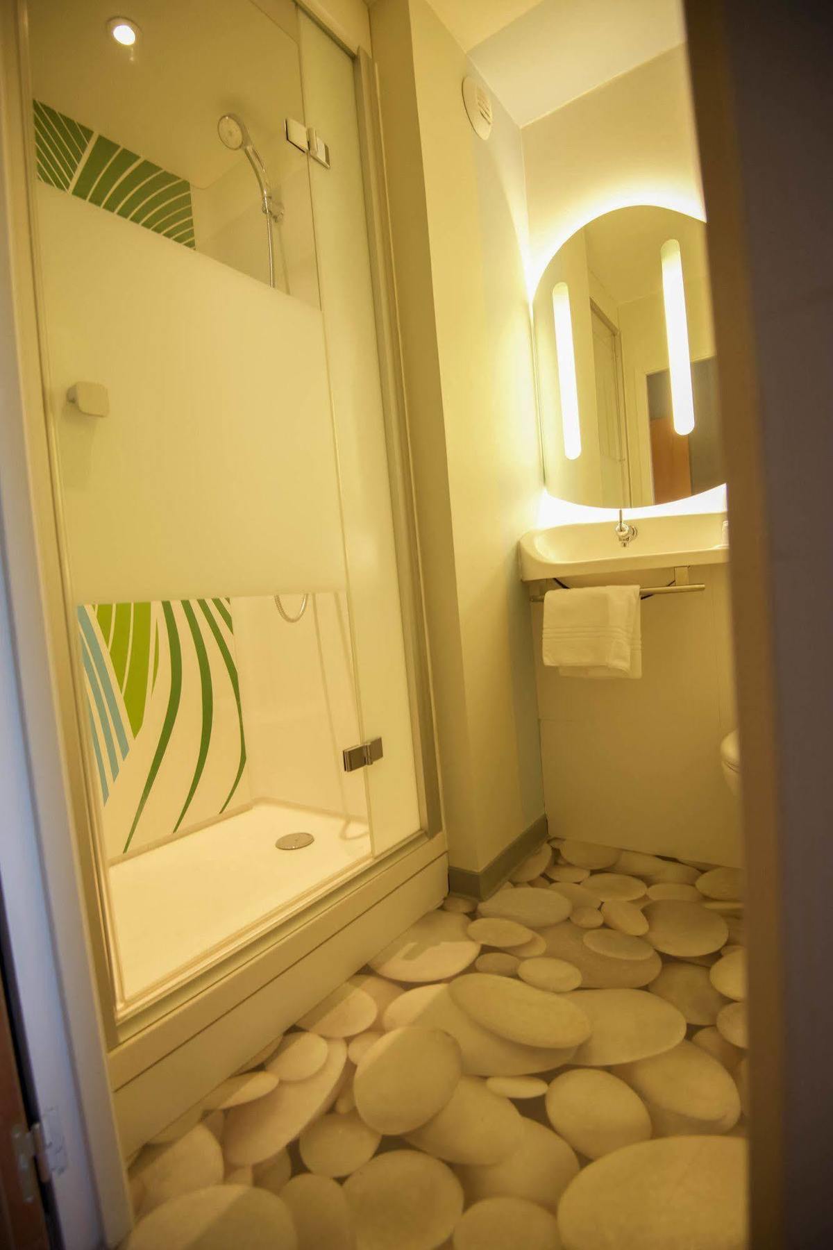 Ibis Budget Porte De Camargue Saint-Martin-de-Crau Εξωτερικό φωτογραφία