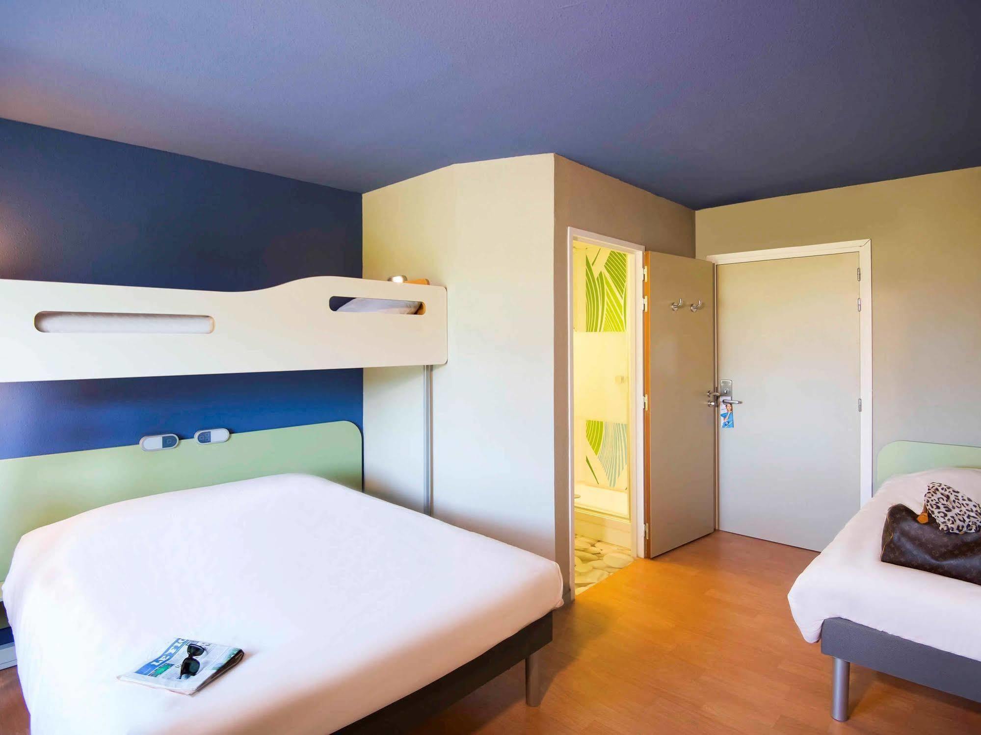 Ibis Budget Porte De Camargue Saint-Martin-de-Crau Εξωτερικό φωτογραφία